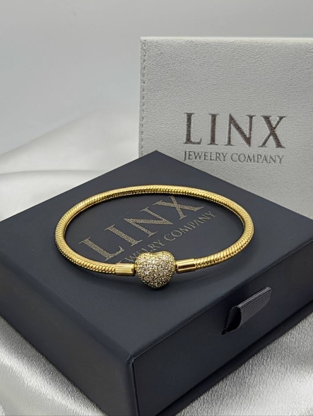 Linx Yellow Gold Snake Chain Bracelet With Zircon Heart Clasp